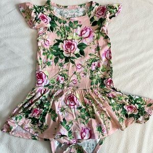 Posh Peanut Short Sleeve Twirl! Great Condition! Worn Once!!